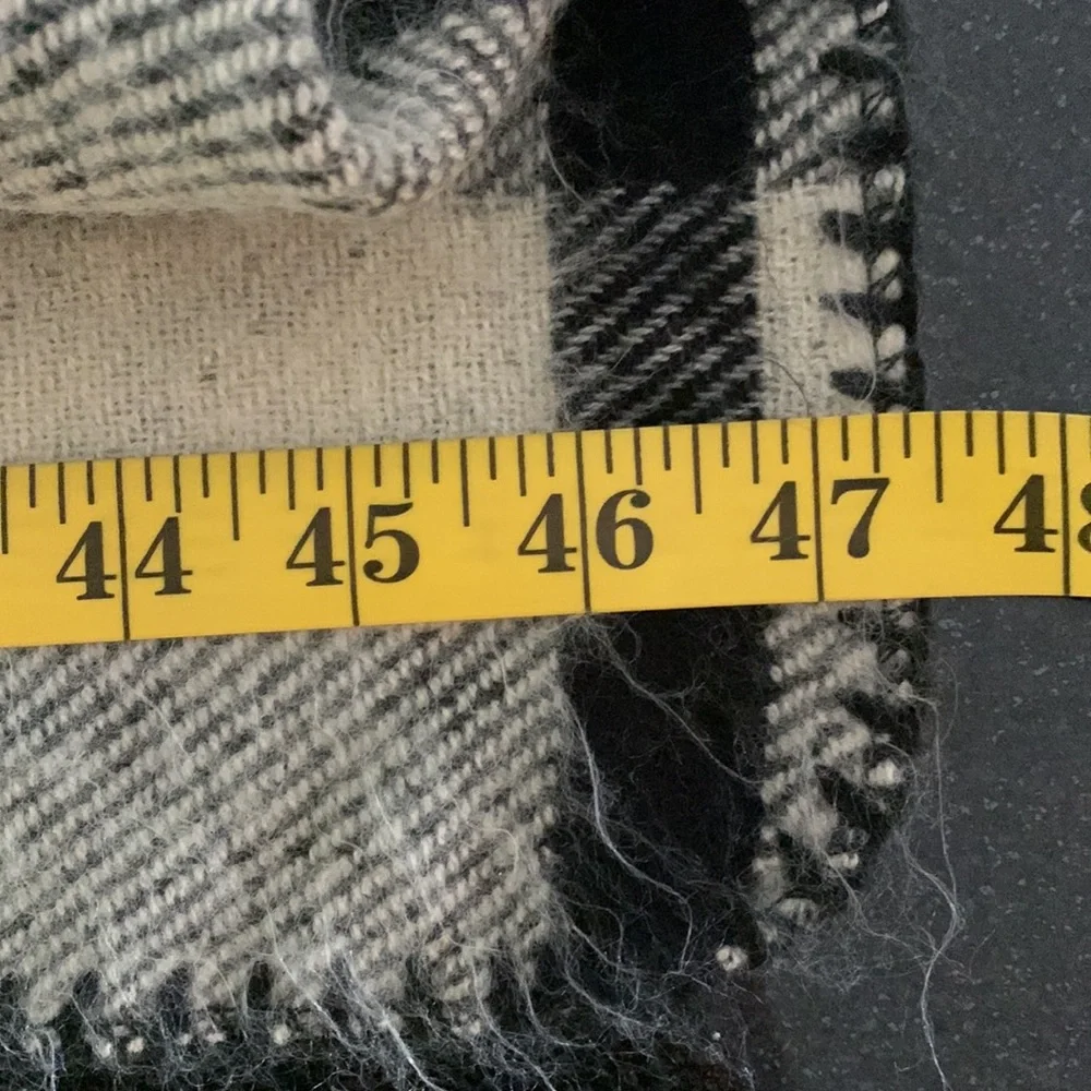 BCBG MaxAzria Stripes Herringbone Warm Cozy Reversible Throw Coastal Minimalist